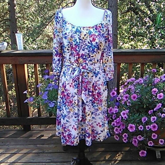 Old Navy Floral Dress - Picture 1 of 11